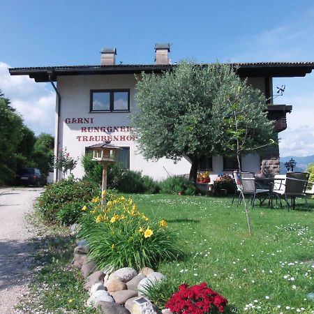 Garni Runggner Traubenhof Hotel Termeno Kültér fotó