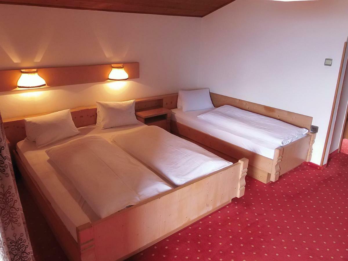 Garni Runggner Traubenhof Hotel Termeno Kültér fotó