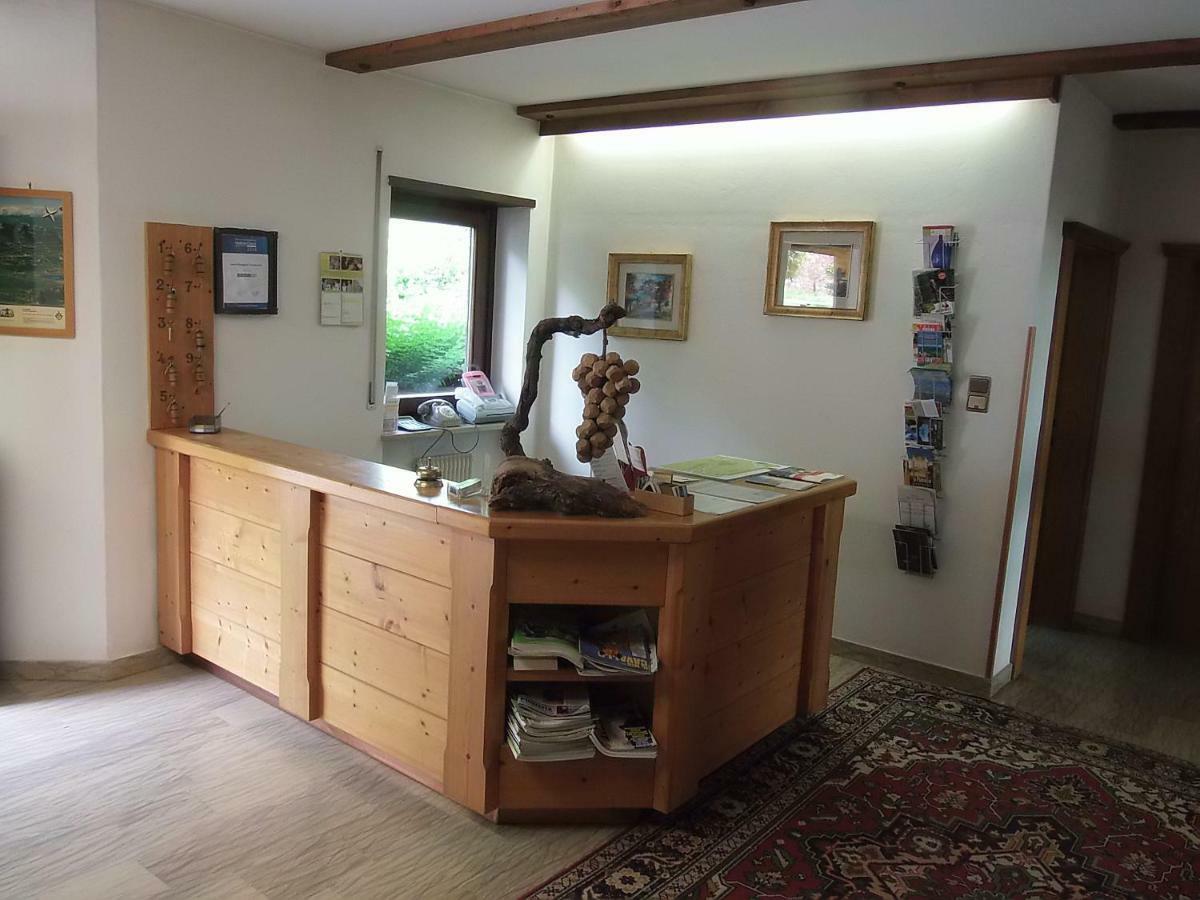 Garni Runggner Traubenhof Hotel Termeno Kültér fotó
